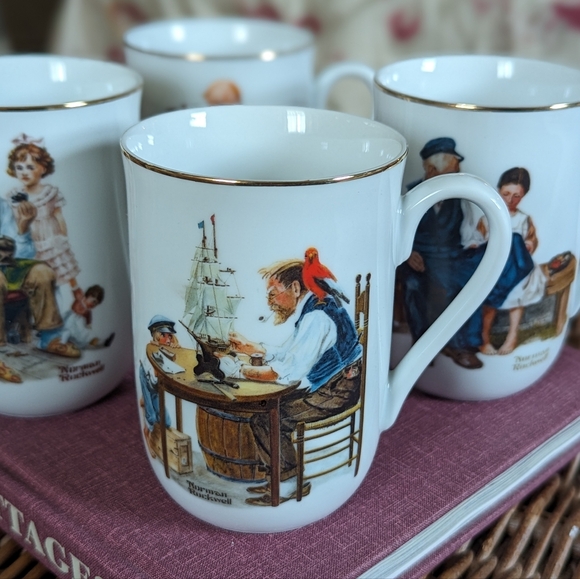 Set of 4 Vintage Norman Rockwell mug 8 oz - Picture 8 of 11